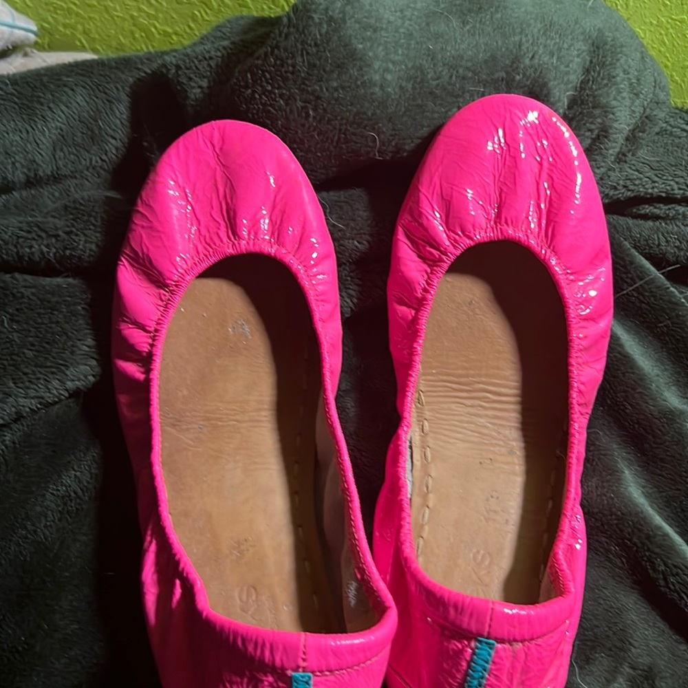 Pop pink Tieks
